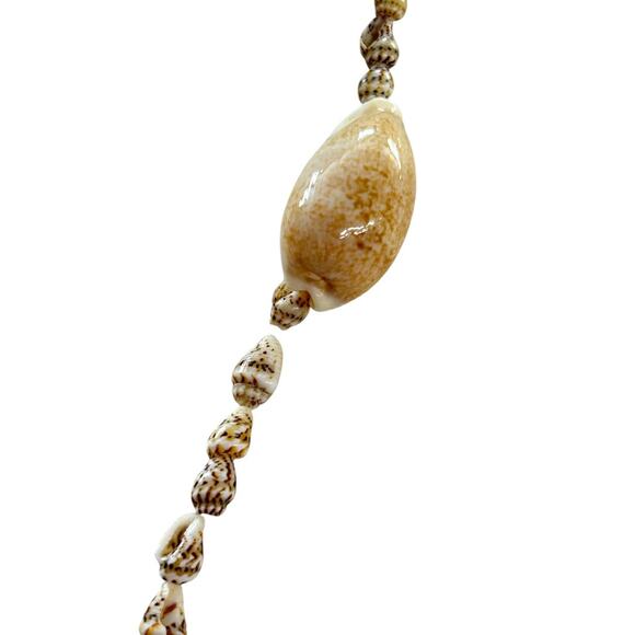 Shell Necklace Beach Overhead Seashells Strand String 34 Inch - Picture 3 of 6